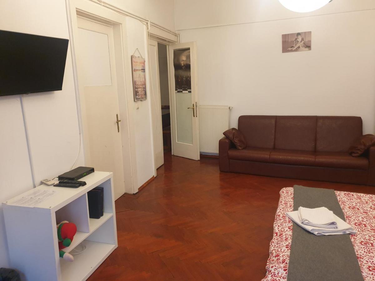 Ferienwohnung La Casa De Danel Bukarest Exterior foto