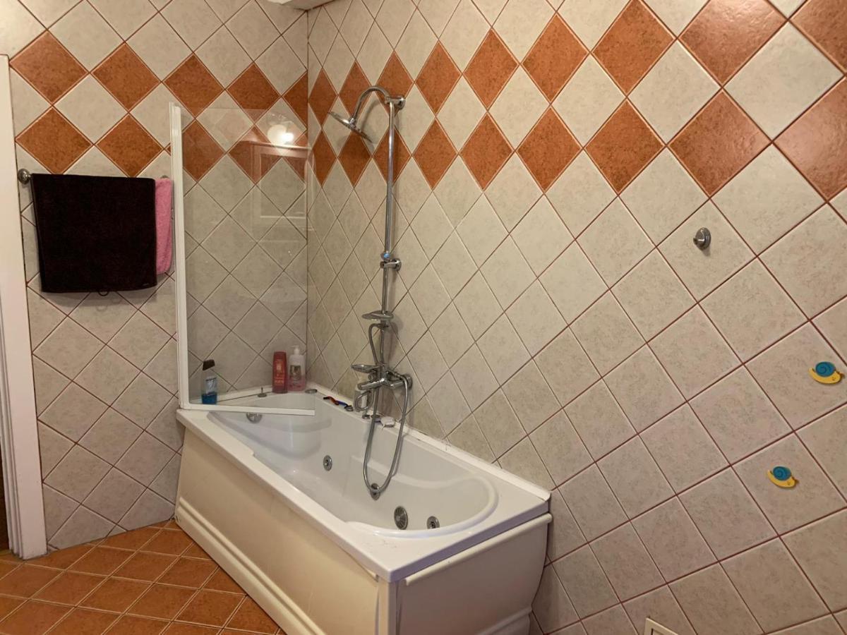 Ferienwohnung La Casa De Danel Bukarest Exterior foto